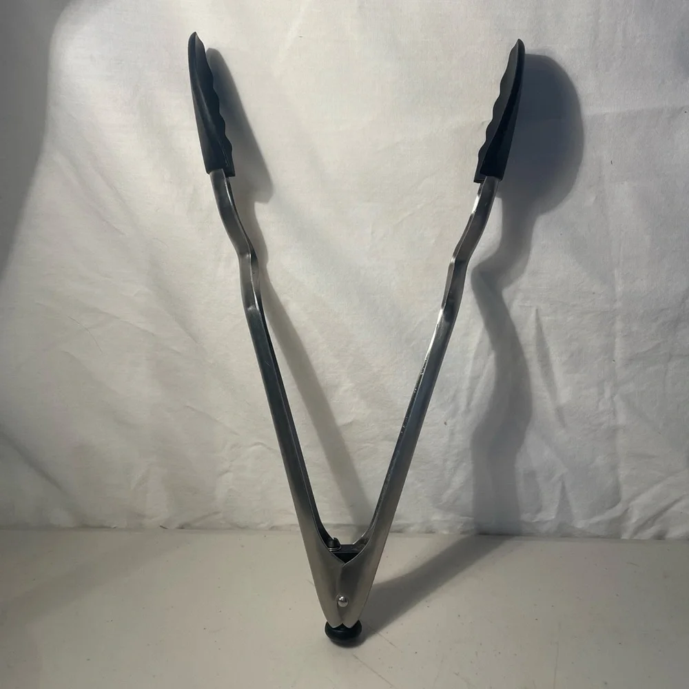 Dream farm Clong Stainless Steel Kitchen Tongs with Black Grips 12”